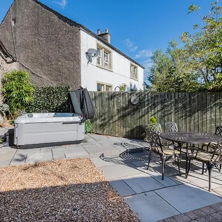 Rose Walls - Luxurious Holiday With Hot Tub
