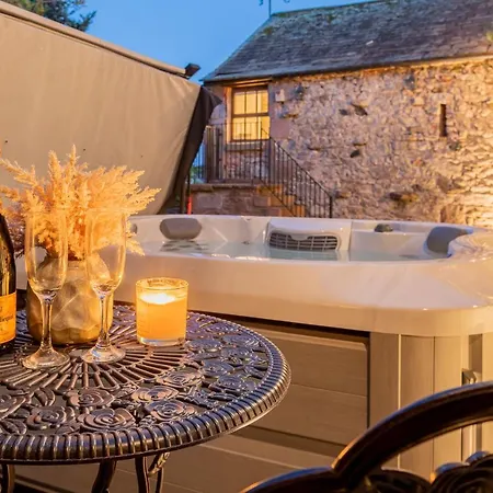Rose Walls - Luxurious Holiday With Hot Tub * Keldhead
